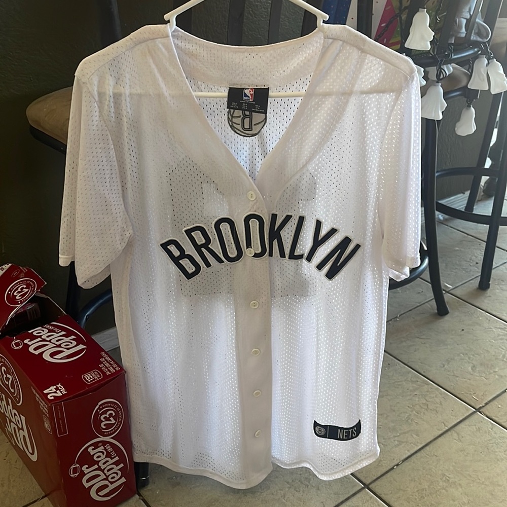 NBA Brooklyn Basketball Button Up